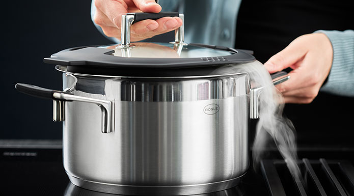 Kochtopf Silence Pro Dampf wird durch den Dampfauslass im Deckel des Silence Pro Topfs abgezogen