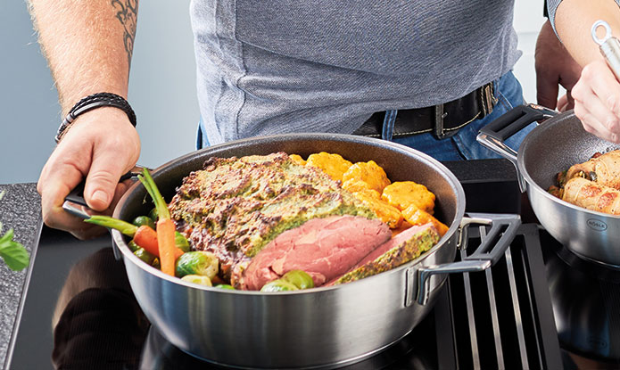 Servierpfanne Silence Pro Servierpfanne mit Braten, Gemüse und Kartoffelecken